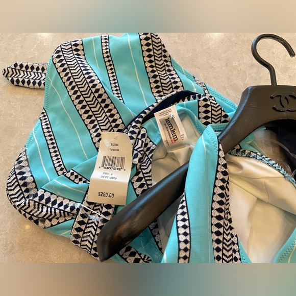 NWT LEMLEM Luchia Belted One-Piece Swimsuit Size S - Picture 4 of 9